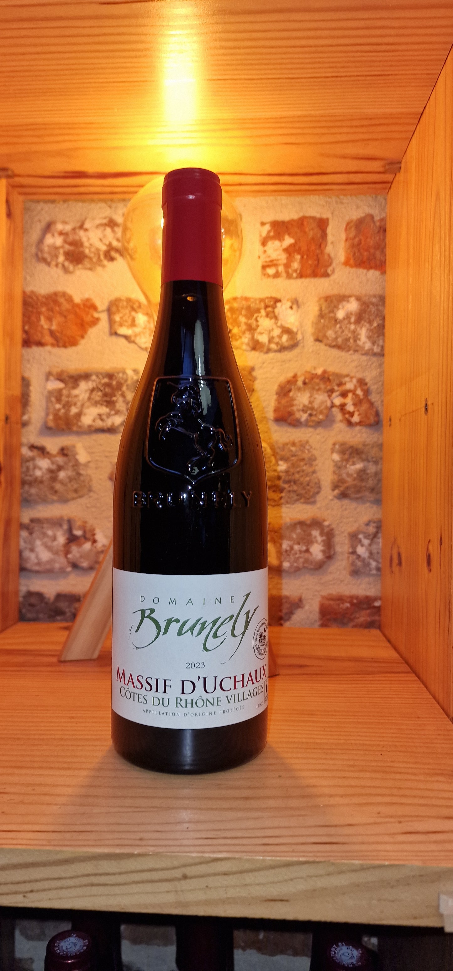 Massif d'Uchaux, vin côtes du Rhône villages 2023