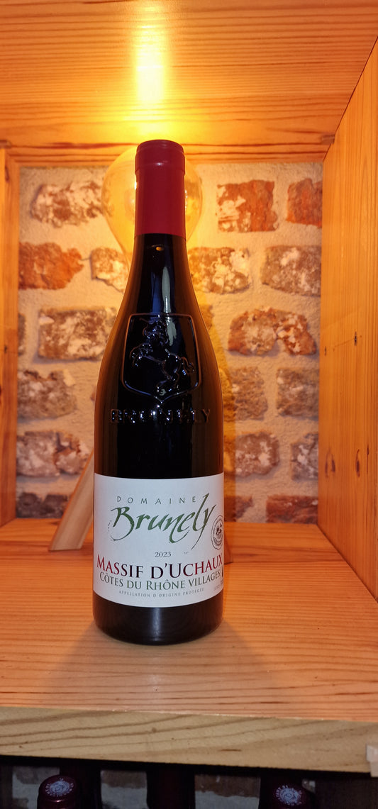 Massif d'Uchaux, vin côtes du Rhône villages 2023